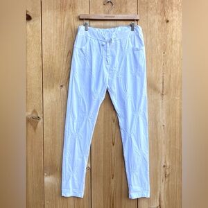 Seduzione NWT White Embroidered Pants Sz Medium
